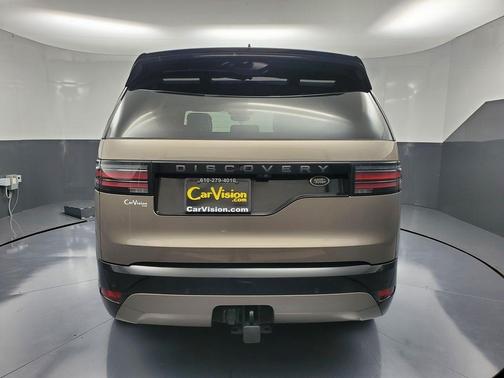 2023 Land Rover Discovery P300 R-Dynamic S