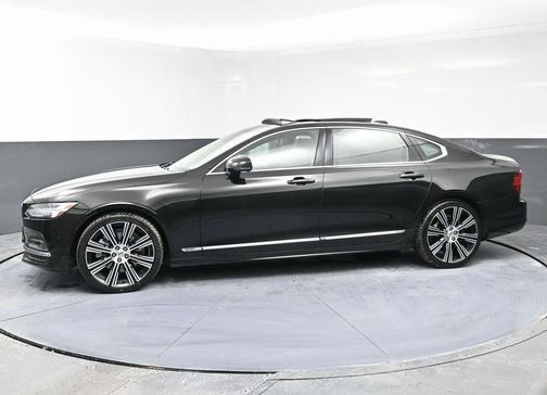 2023 Volvo S90 B6 Plus