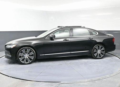 2023 Volvo S90 B6 Plus
