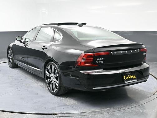 2023 Volvo S90 B6 Plus