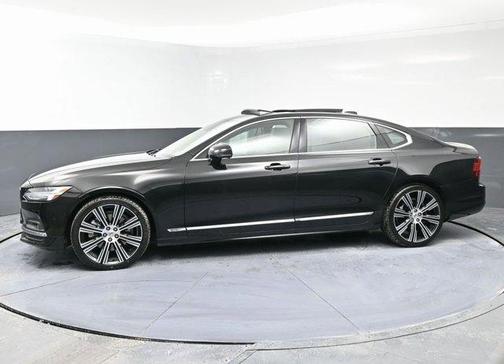 2023 Volvo S90 B6 Plus