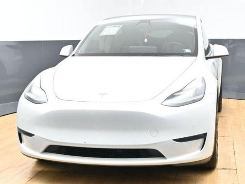 Pearl White Multi 2021 Tesla Model Y Long Range