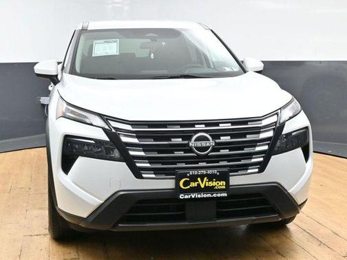 Everest White P 2024 Nissan Rogue SV