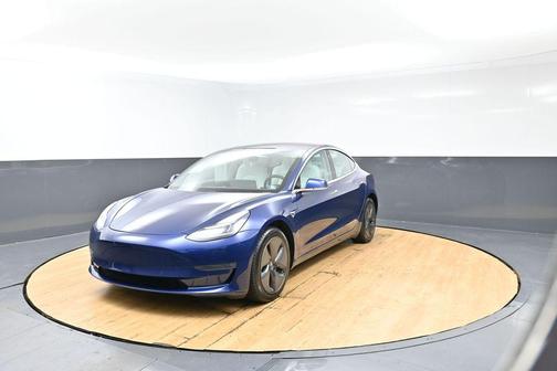 Deep Blue Metallic 2019 Tesla Model 3 Standard Range Plus