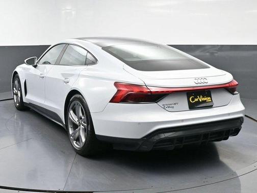 2023 Audi e-tron GT Premium Plus