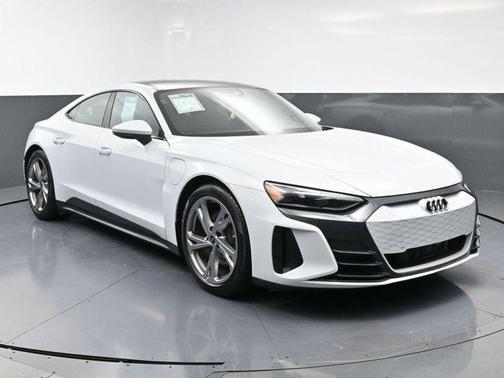 2023 Audi e-tron GT Premium Plus