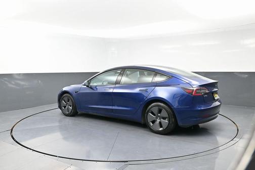 2022 Tesla Model 3 Base