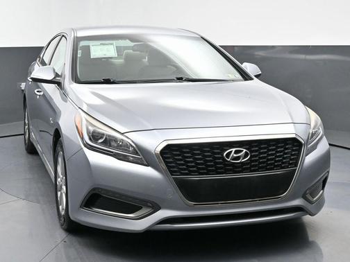 2016 Hyundai SONATA Hybrid SE