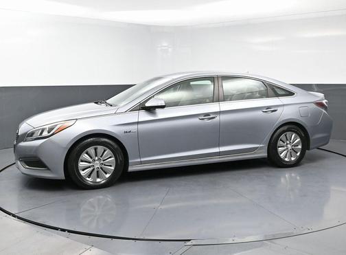 2016 Hyundai SONATA Hybrid SE