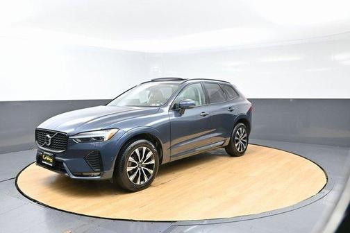 2023 Volvo XC60 B5 Plus Dark Theme