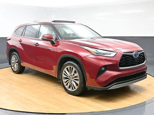 Red 2021 Toyota Highlander Hybrid Platinum