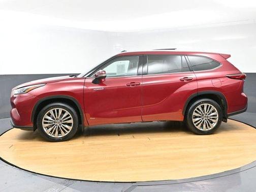 Red 2021 Toyota Highlander Hybrid Platinum
