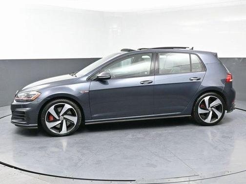 2018 Volkswagen Golf GTI 2.0T SE 4-Door