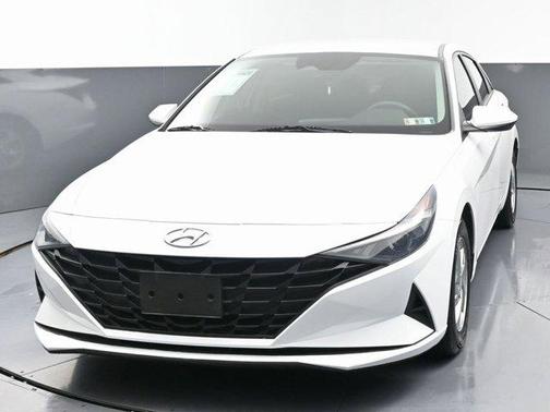 2021 Hyundai ELANTRA SE