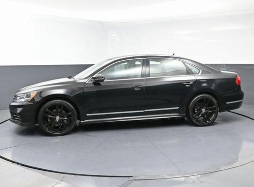 2016 Volkswagen Passat 1.8T R-Line w/ Comfort