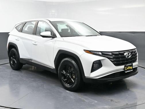 2022 Hyundai TUCSON SE