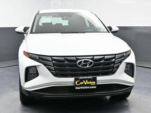 2022 Hyundai TUCSON SE