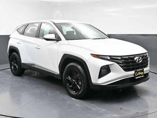 2022 Hyundai TUCSON SE