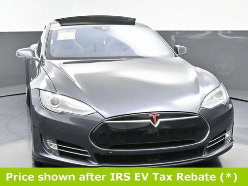 2016 Tesla Model S 70D
