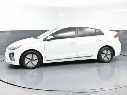 2021 Hyundai IONIQ Hybrid SE