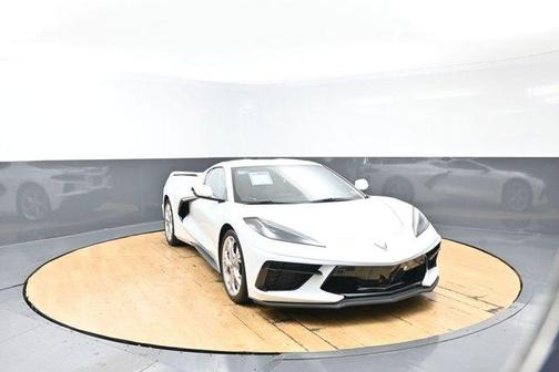 Arctic White 2023 Chevrolet Corvette Stingray w/2LT