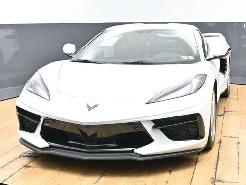 Arctic White 2023 Chevrolet Corvette Stingray w/2LT