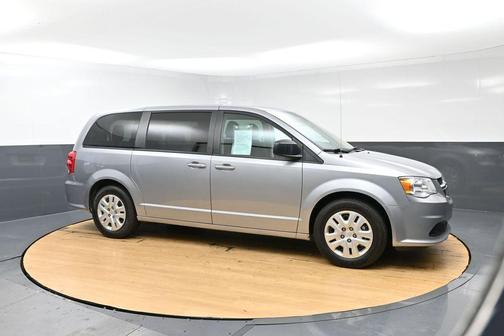 Billet Silver Metallic Clearcoat 2018 Dodge Grand Caravan SE