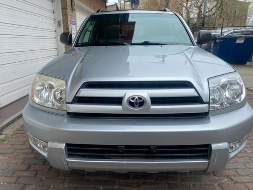 2004 Toyota 4Runner SR5 Sport