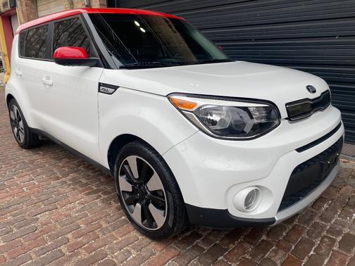 2017 Kia Soul +