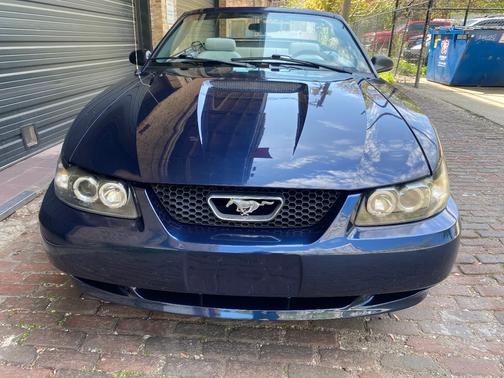 2001 Ford Mustang 