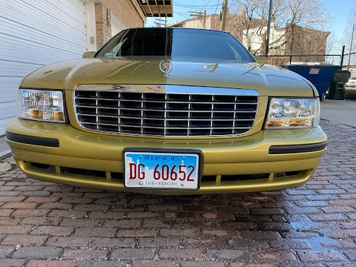 Photo 2 of 33 of 1999 Cadillac DeVille Limousine