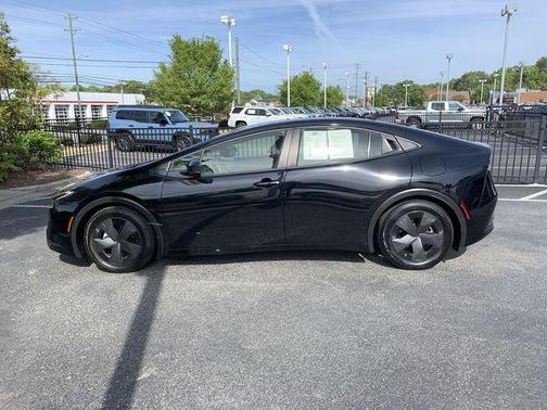 2023 Toyota Prius LE