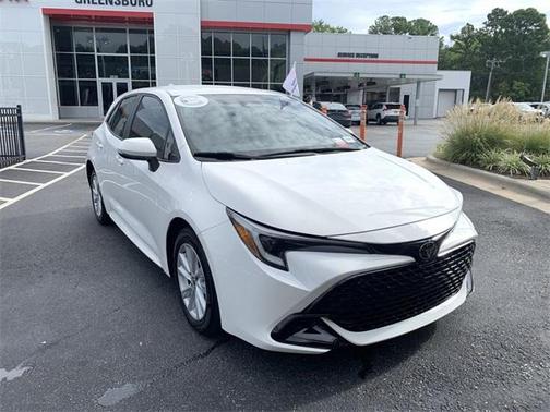 2024 Toyota Corolla Hatchback SE