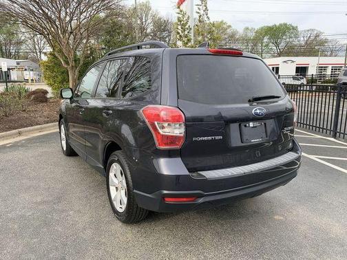 Dark Gray Metallic 2016 Subaru Forester 2.5i Premium