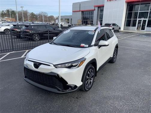 2024 Toyota Corolla Cross Hybrid SE