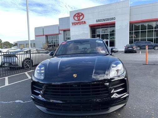 2021 Porsche Macan Base