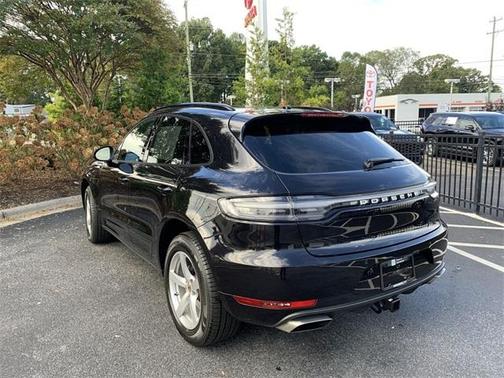 2021 Porsche Macan Base