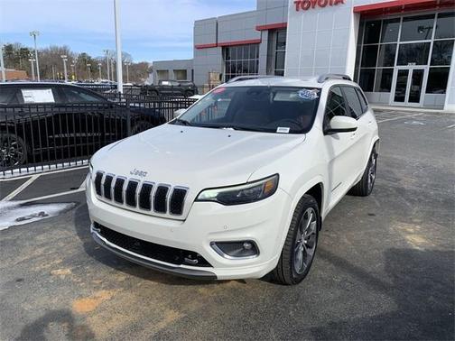 2019 Jeep Cherokee Overland