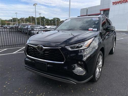 2022 Toyota Highlander Platinum
