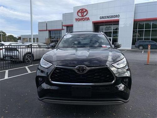 2022 Toyota Highlander Platinum