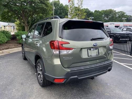 Jasper Green Metallic 2021 Subaru Forester Premium