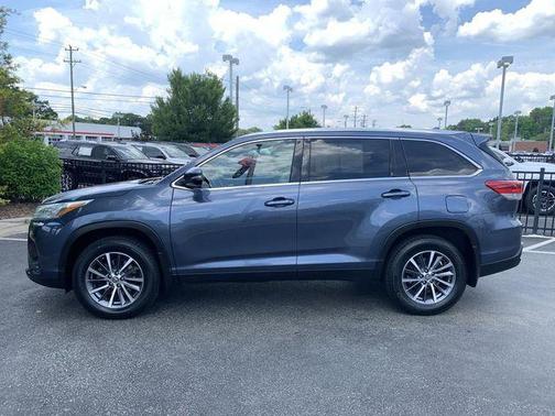 Shoreline Blue Pearl 2019 Toyota Highlander XLE