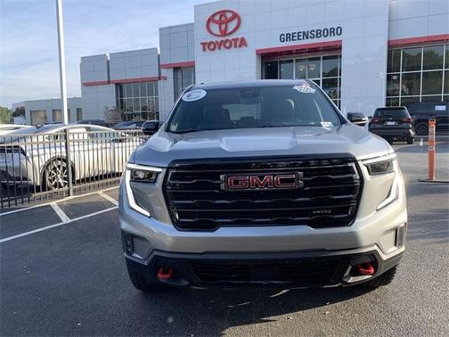 2024 GMC Acadia AT4