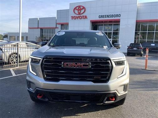 2024 GMC Acadia AT4