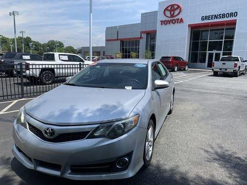 Classic Silver Metallic 2012 Toyota Camry SE