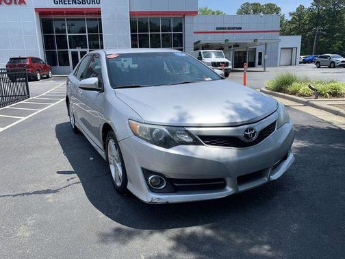 Classic Silver Metallic 2012 Toyota Camry SE