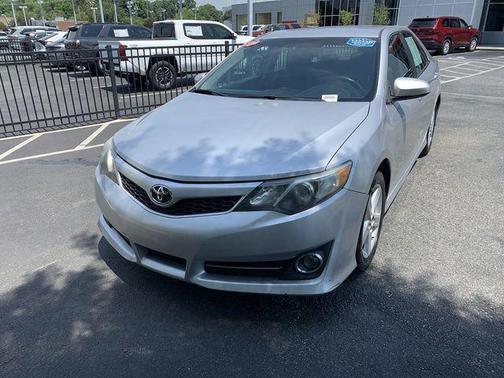 Classic Silver Metallic 2012 Toyota Camry SE