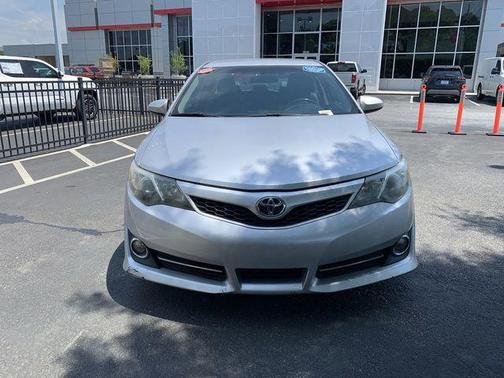 Classic Silver Metallic 2012 Toyota Camry SE