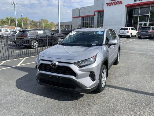 Silver Sky 2022 Toyota RAV4 LE