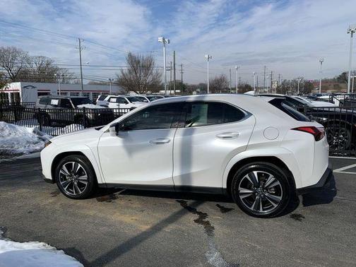 2025 Lexus UX 300h 300H